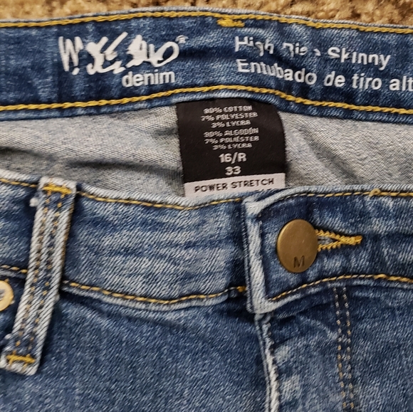 Jeans - Picture 3 of 3